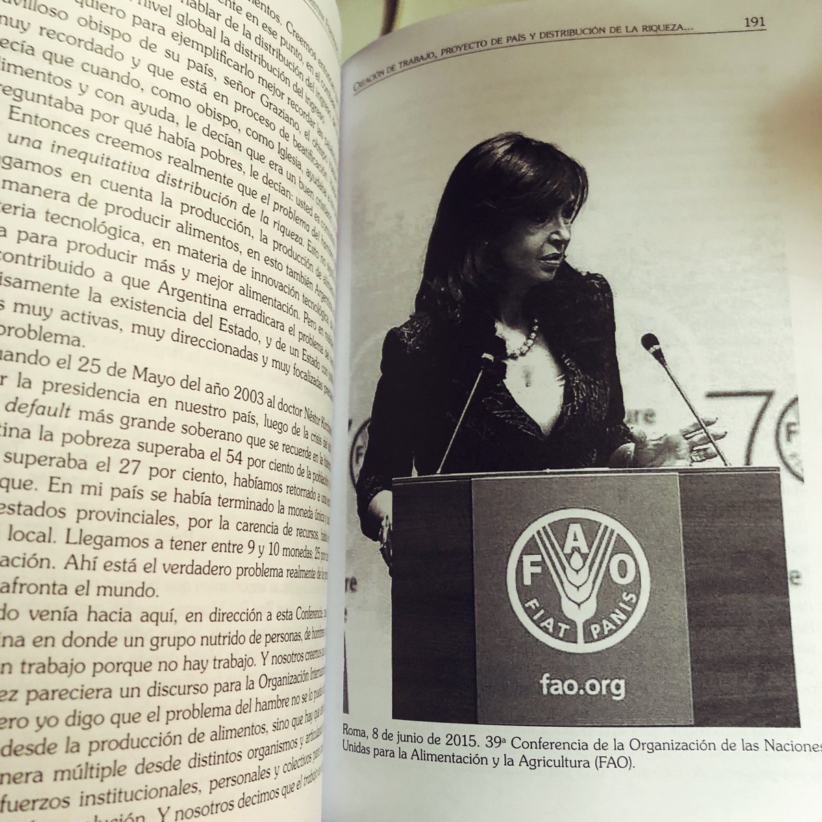 Presentación del libro de Cristina “Una política exterior soberana”. 🇦🇷