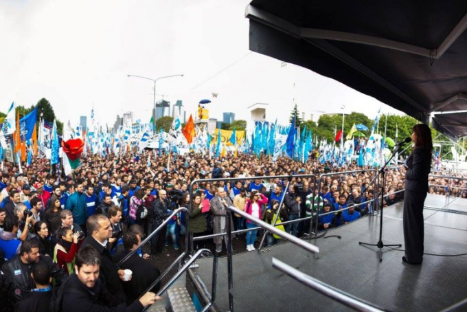 Insultos y amenazas a Cristina Fernandez